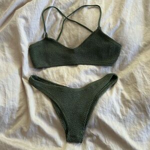 Bond Eye bikini set